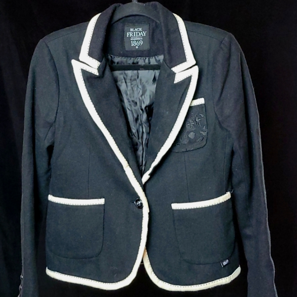 Black Friday brand Black Blazer 🖤